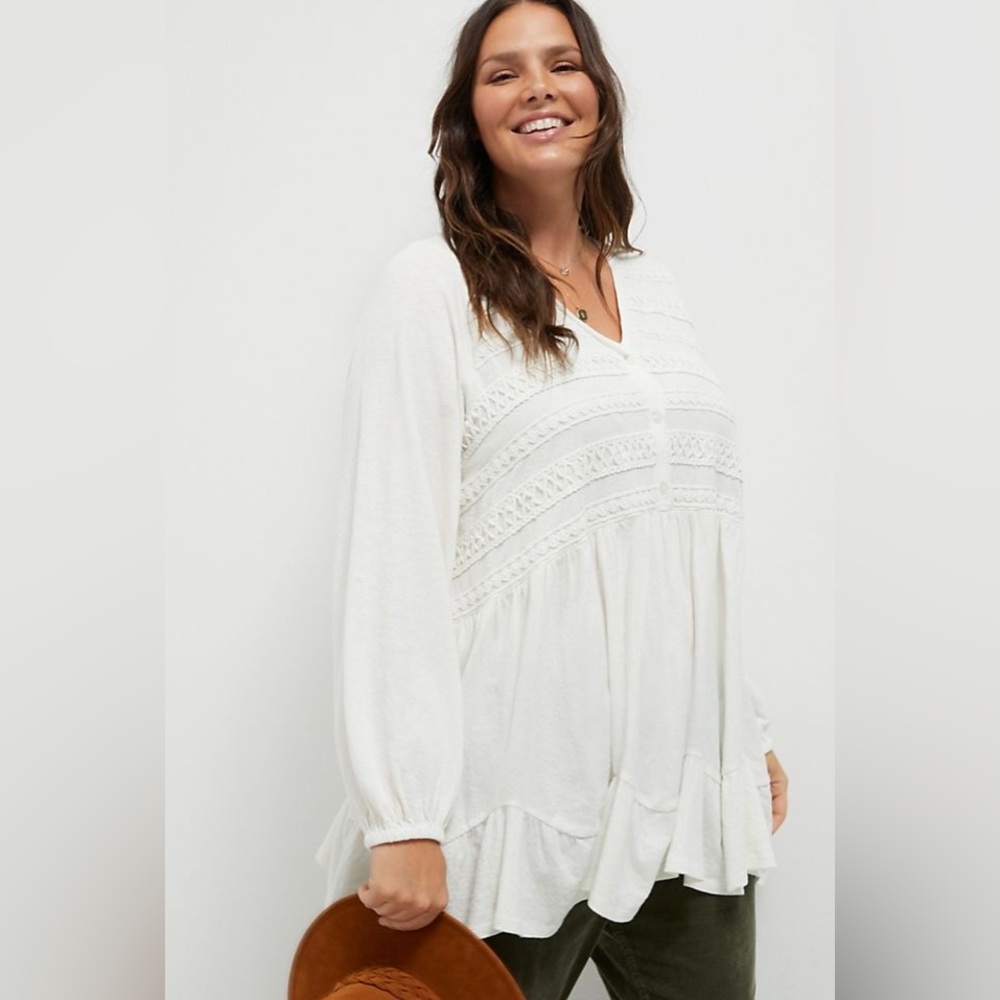 White embroidered Anthropologie top cotton